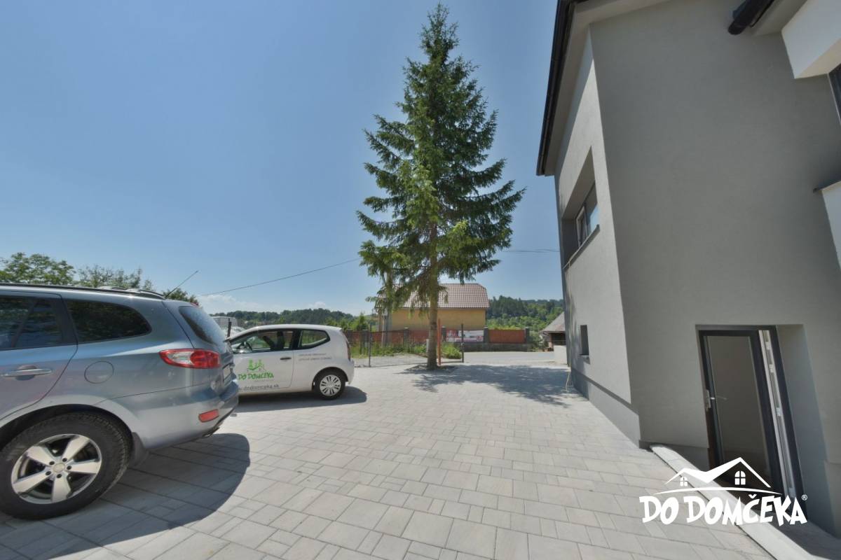 PRENAJATÉ Zrekonštruovaný 2-izbový byt na prenájom s parkovaním, Banská Bystrica