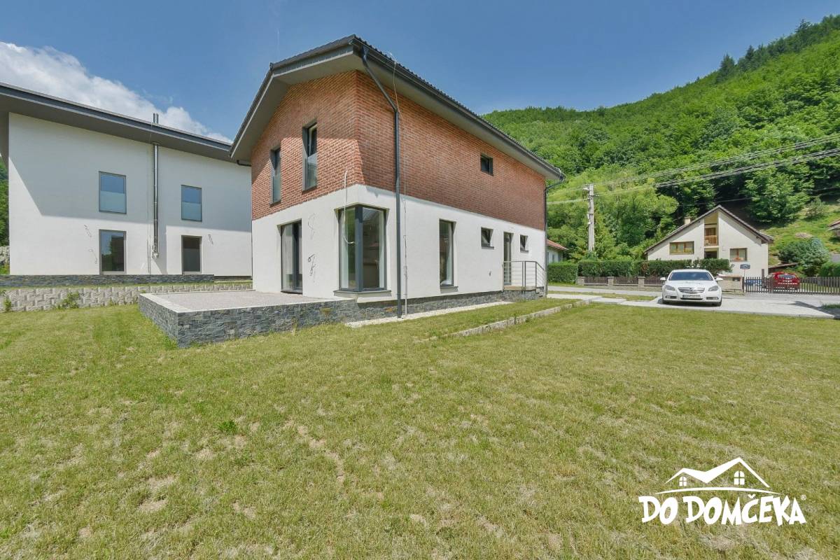 DO DOMČEKA | Slnečný 5-izbový rodinný dom s terasou v malebnej obci Tajov, Banská Bystrica
