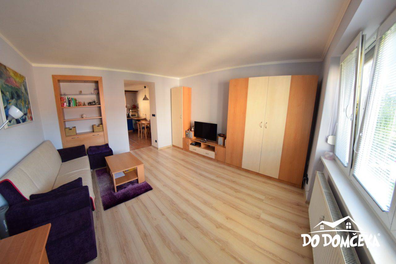 Ponúkame Vám na predaj priestranný 1 izbový byt v centre mesta Banská Bystrica